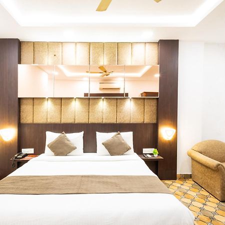 Hotel Panickers Residency - Ajmal Khan Market Near Karol Bagh Metro Deli Exterior foto