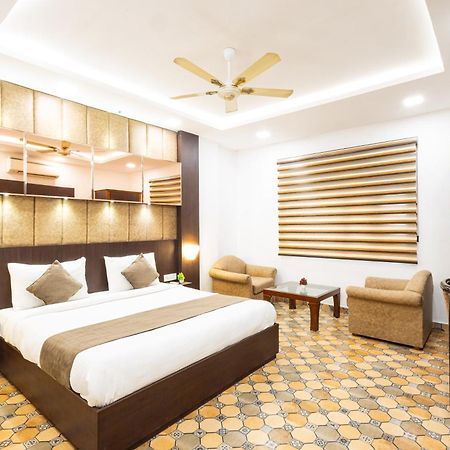 Hotel Panickers Residency - Ajmal Khan Market Near Karol Bagh Metro Deli Exterior foto