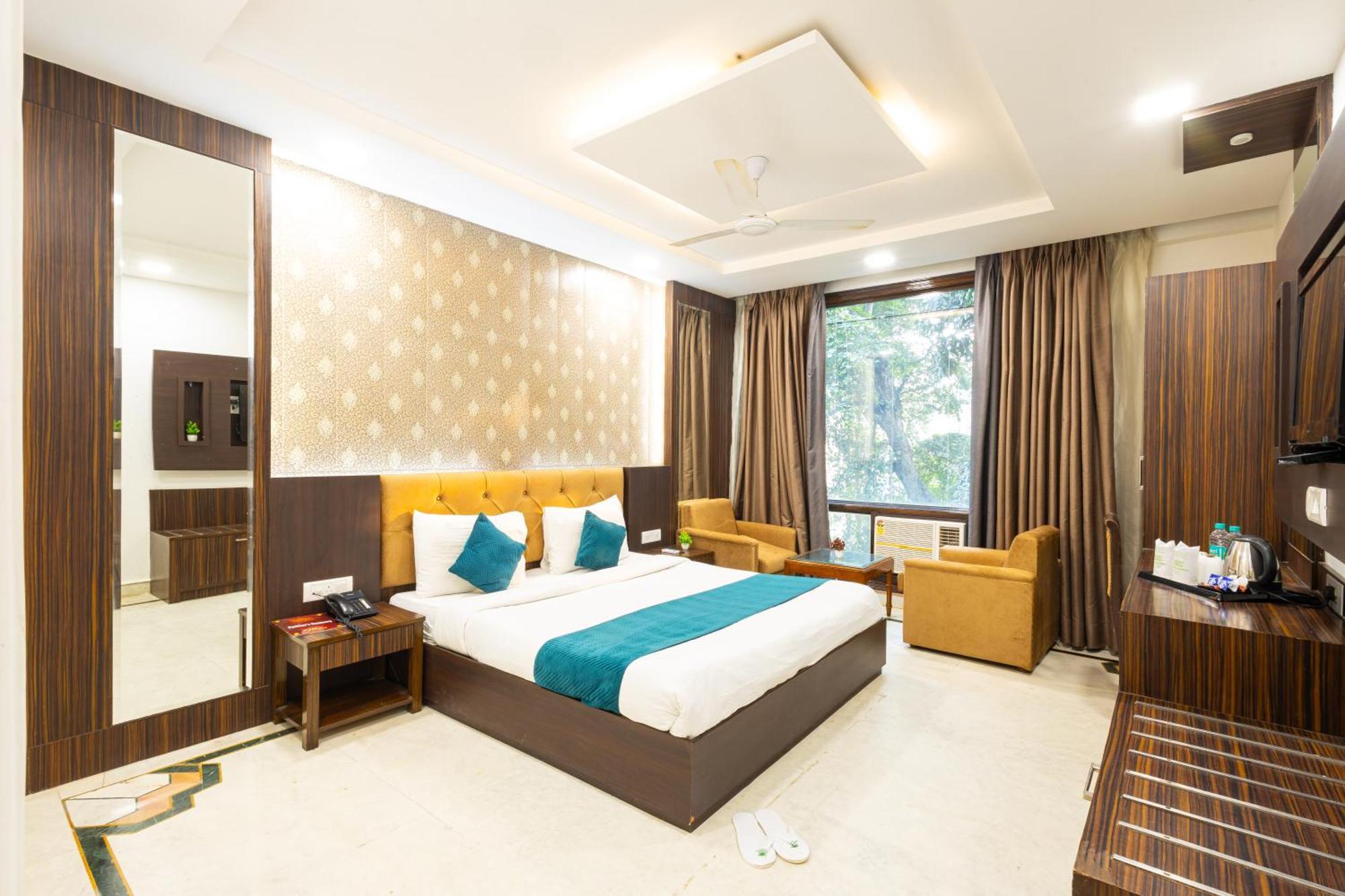 Hotel Panickers Residency - Ajmal Khan Market Near Karol Bagh Metro Deli Exterior foto