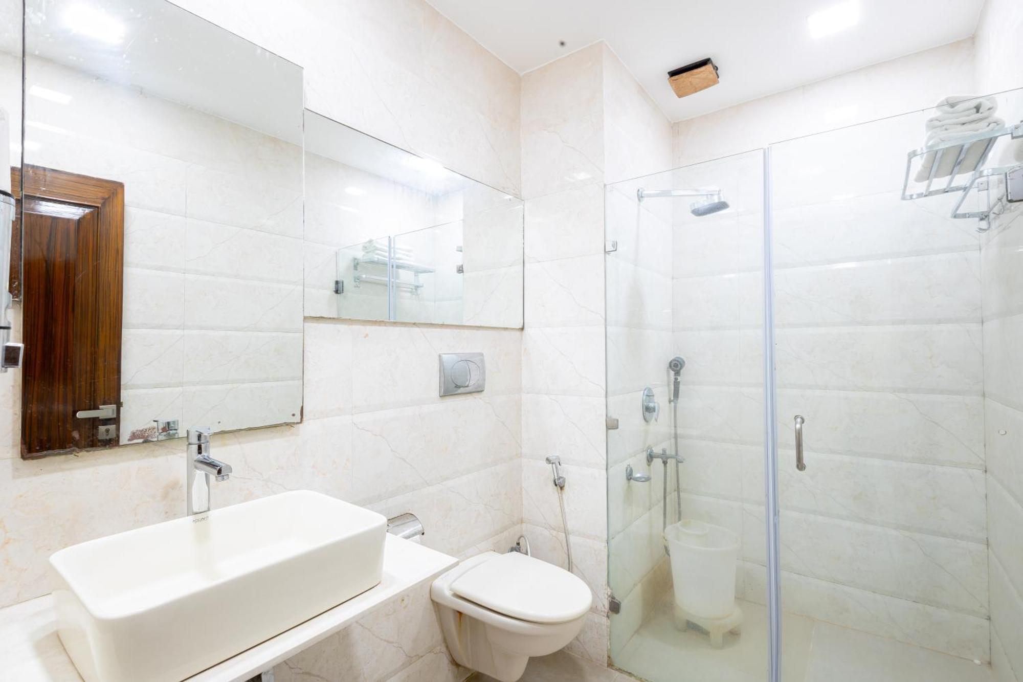 Hotel Panickers Residency - Ajmal Khan Market Near Karol Bagh Metro Deli Exterior foto