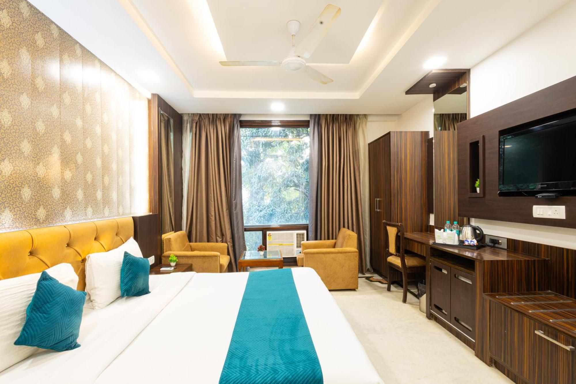 Hotel Panickers Residency - Ajmal Khan Market Near Karol Bagh Metro Deli Exterior foto