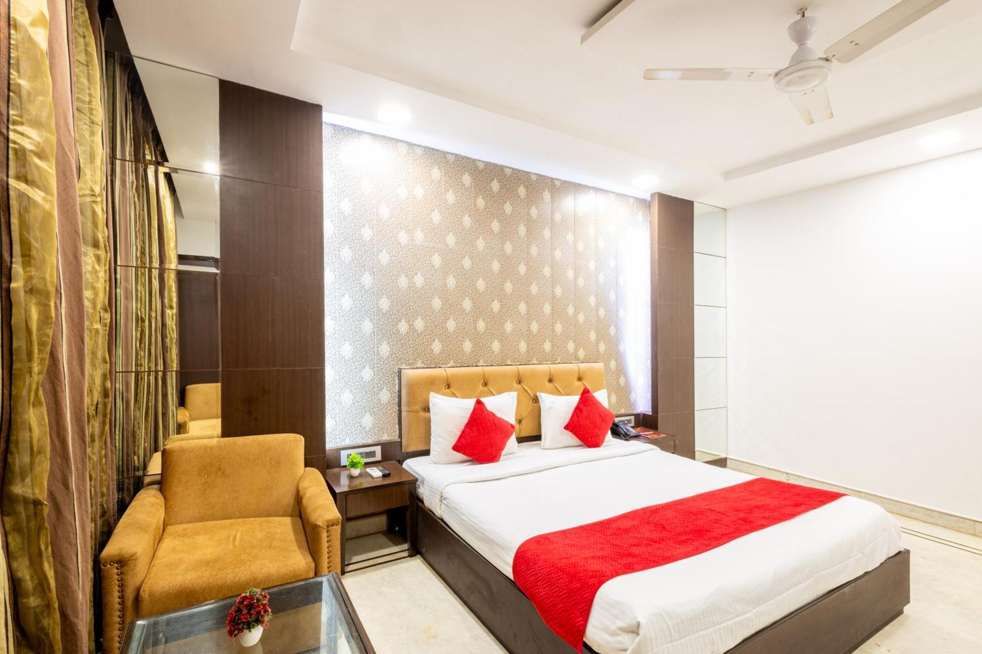 Hotel Panickers Residency - Ajmal Khan Market Near Karol Bagh Metro Deli Exterior foto